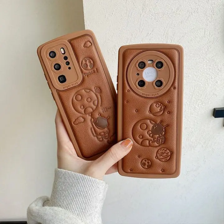 

Leather Embossed Cute Fashion Astronaut Brown Phone Case for Huawei P30 40 Pro Mate 30 40 Pro Spaceman Funda Cover