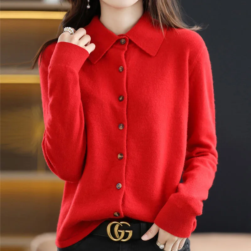 Женский трикотажный кардиган с отложным воротником длинным рукавом