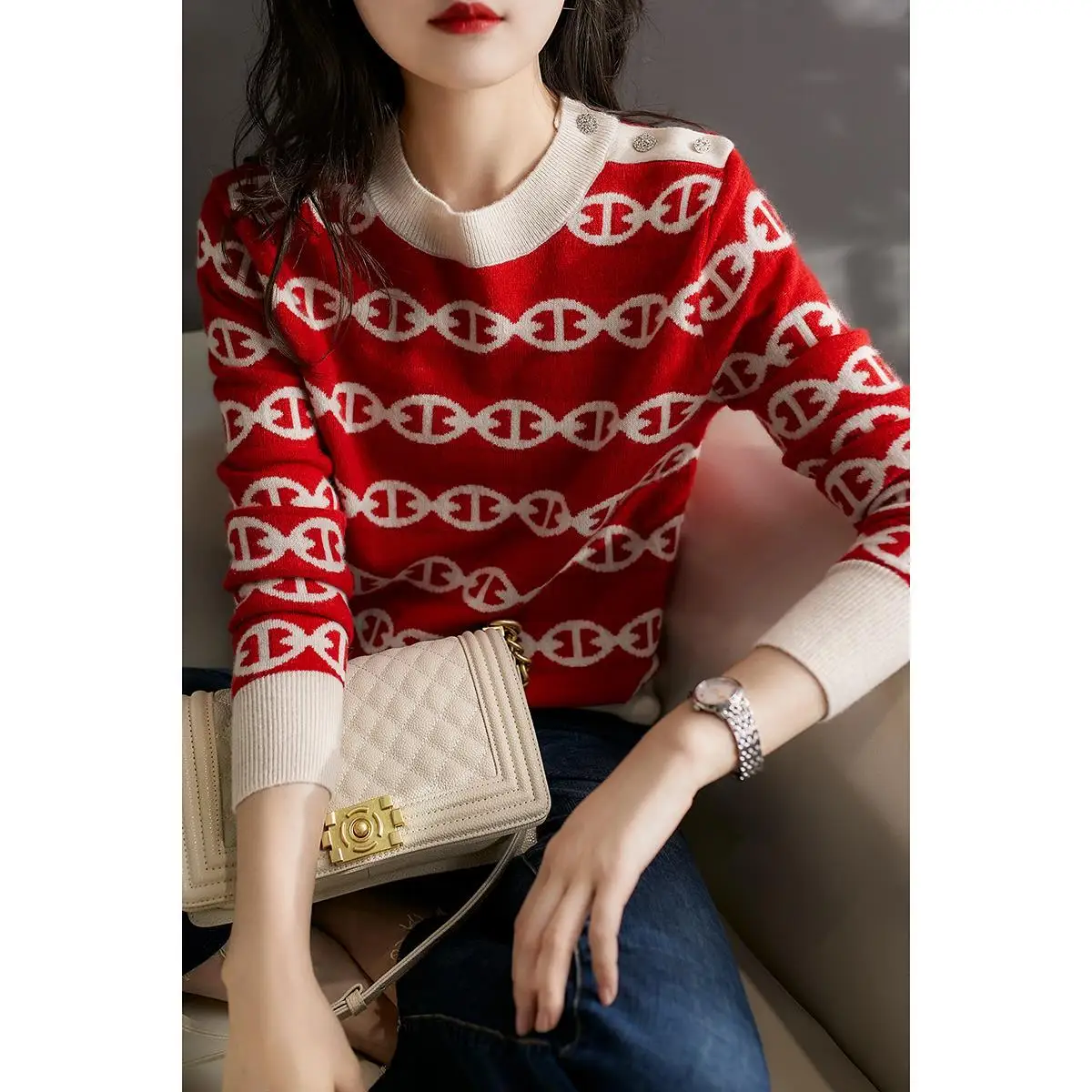 

Shoulder Side Metal Buckle Round Neck Sweater Pullover Autumn New Loose Slim Jacquard Long Sleeve Sweater Coat Women