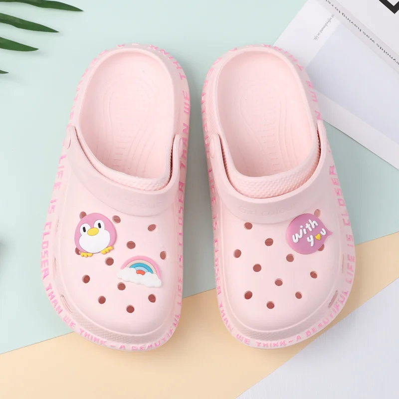 Сандалии женские на плоской подошве