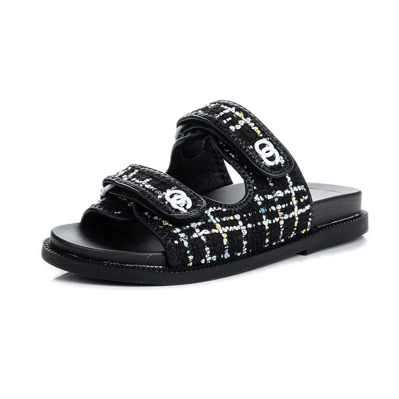 

2021 new sandals flat shoes
