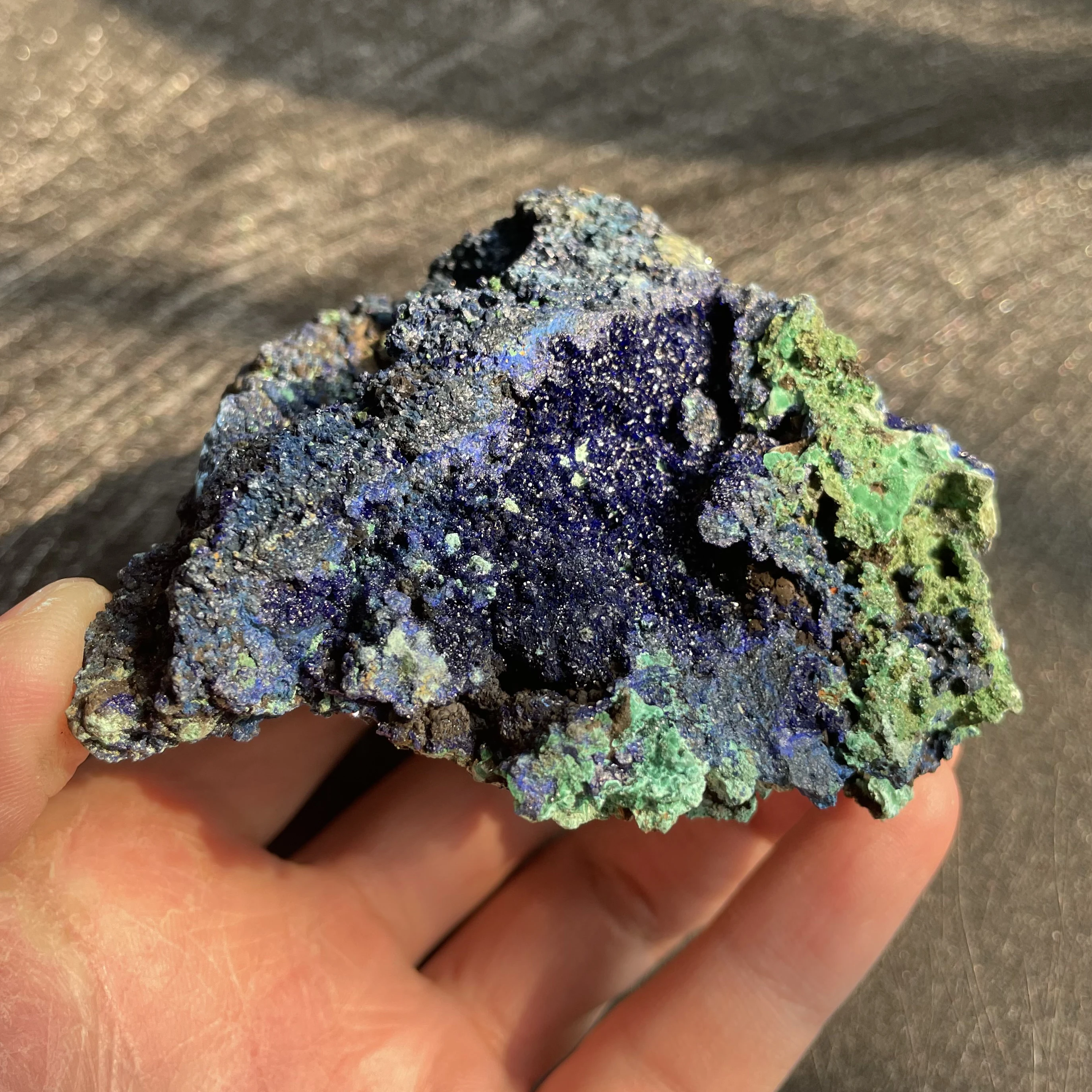 Натуральный кристаллический камень 259 г Азурит малахит минерал образец кварца