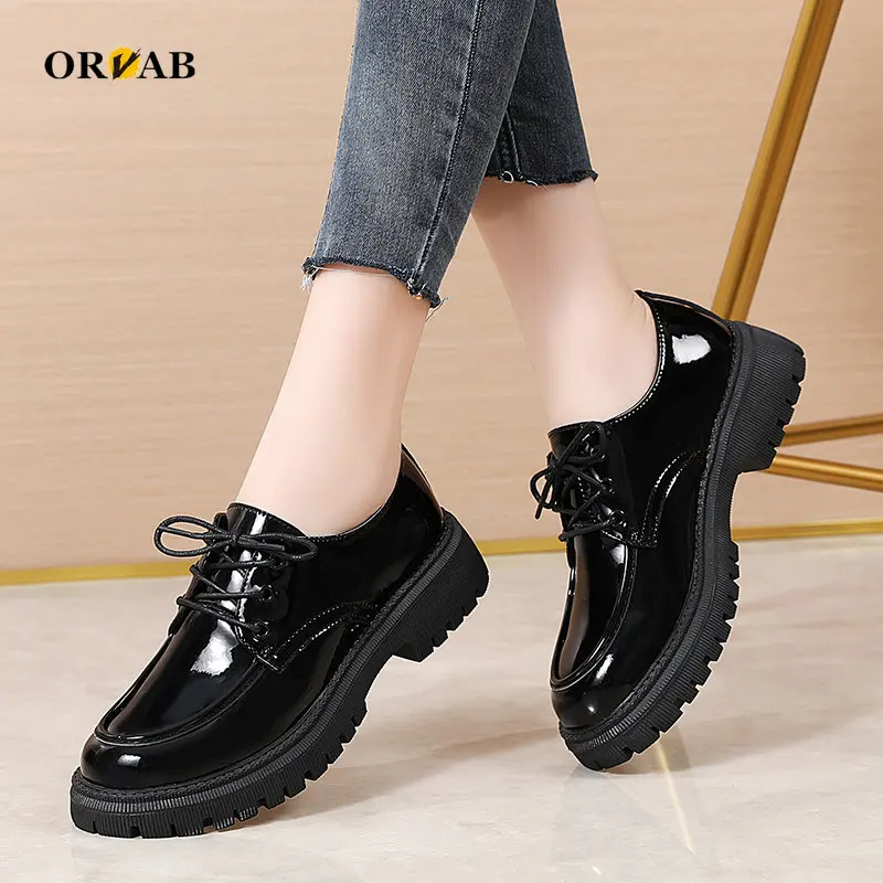 

Designer Shoes Woman Patent Leather Platform Shoes Chaussure Femme Black Female Casual Shoe Tenis Feminino Luxury Sneakers Women