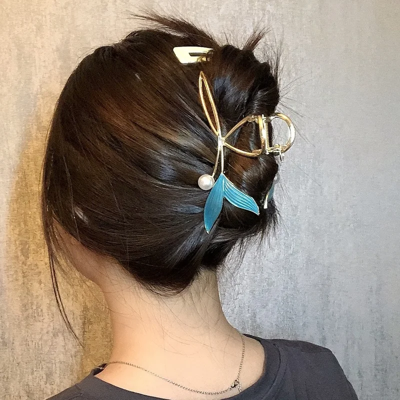 

Fashion Blue Fishtail Grab Clip Hair Accessories Women Vintage Gold Color Back Head Shark Clip Premium Sensitive Hairpin Jewelry