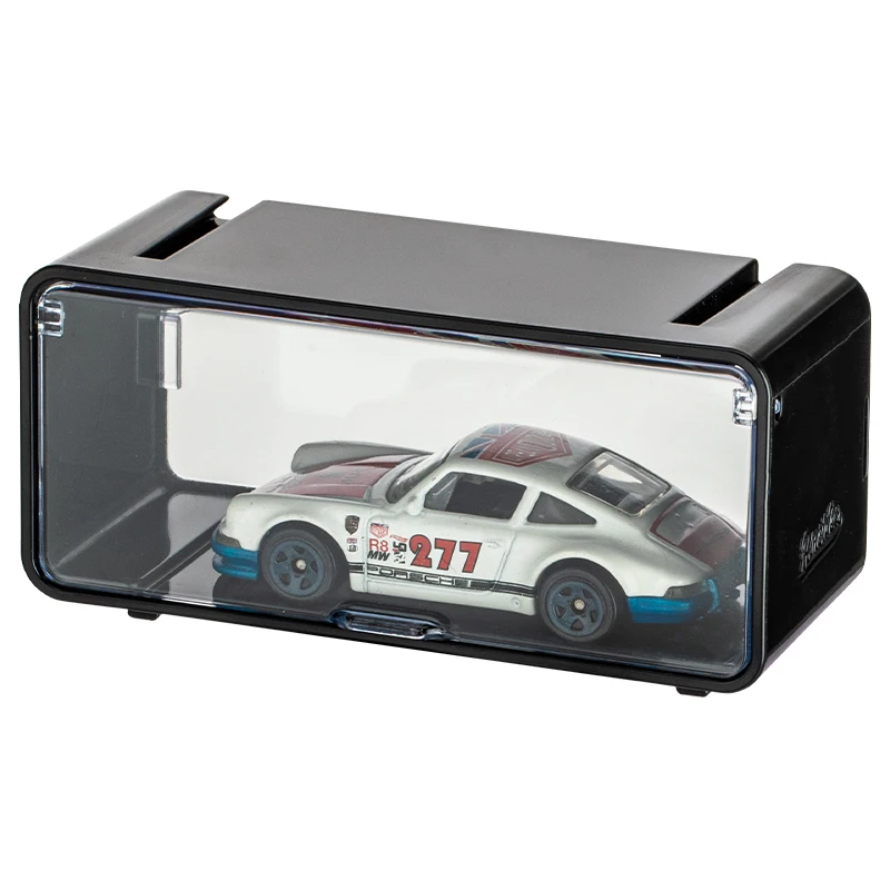 Коллекционная модель автомобиля 1/64 года