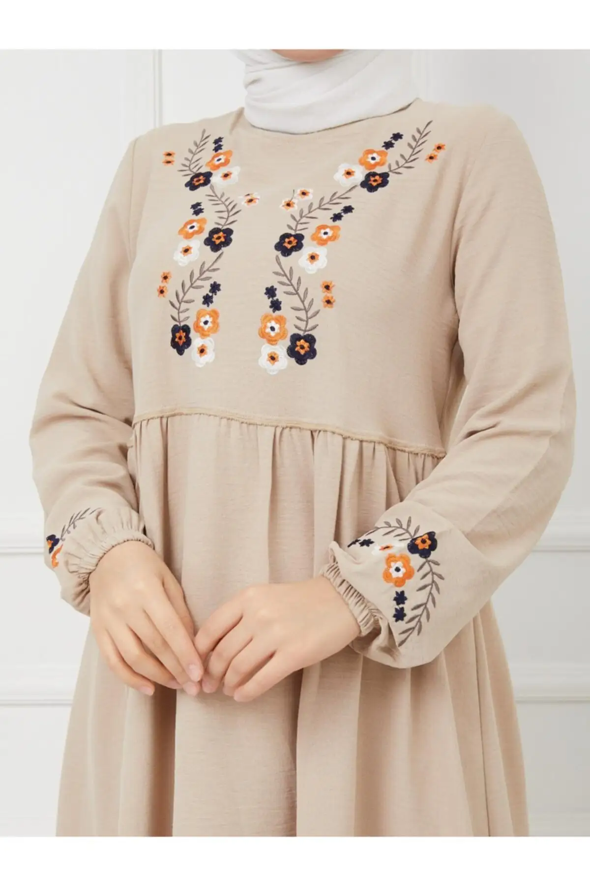 

Women Embroidered Tunic Flower Colar j Women Muslim Tunic 2021 Fashion