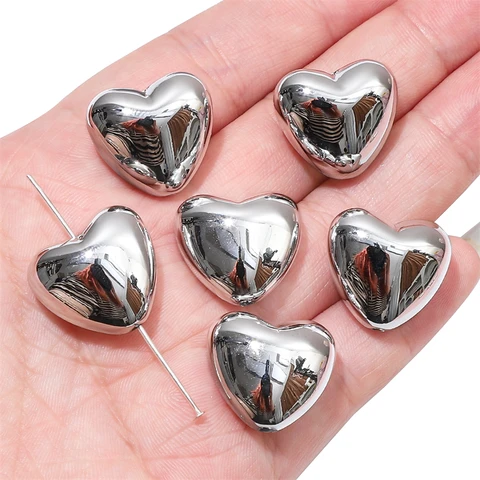 Акриловые сердцевидные бусины Beadia 4 шт.