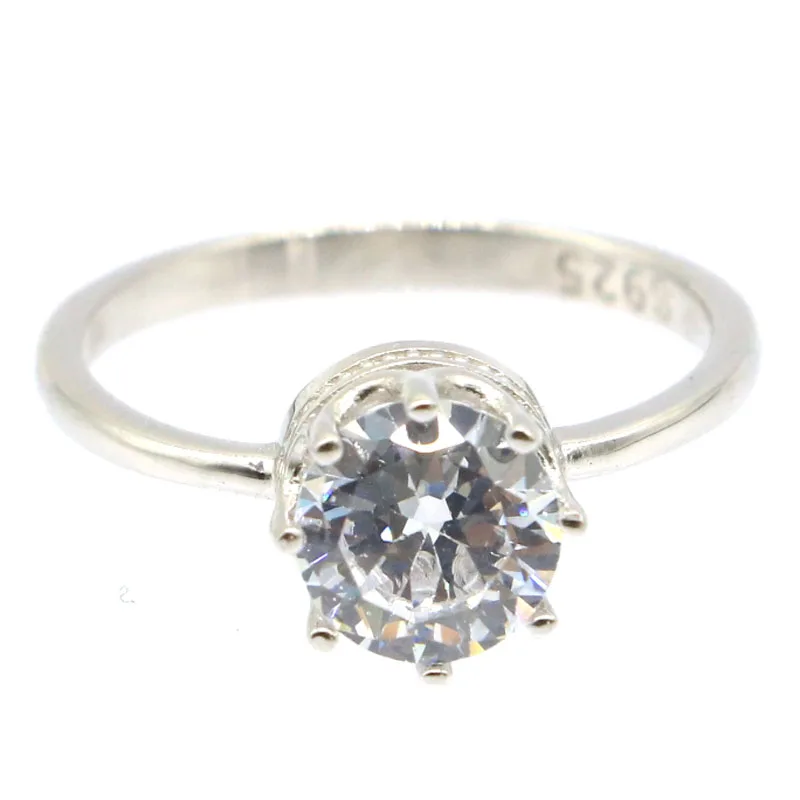 

Женское кольцо из серебра 925 пробы, 7x7 мм