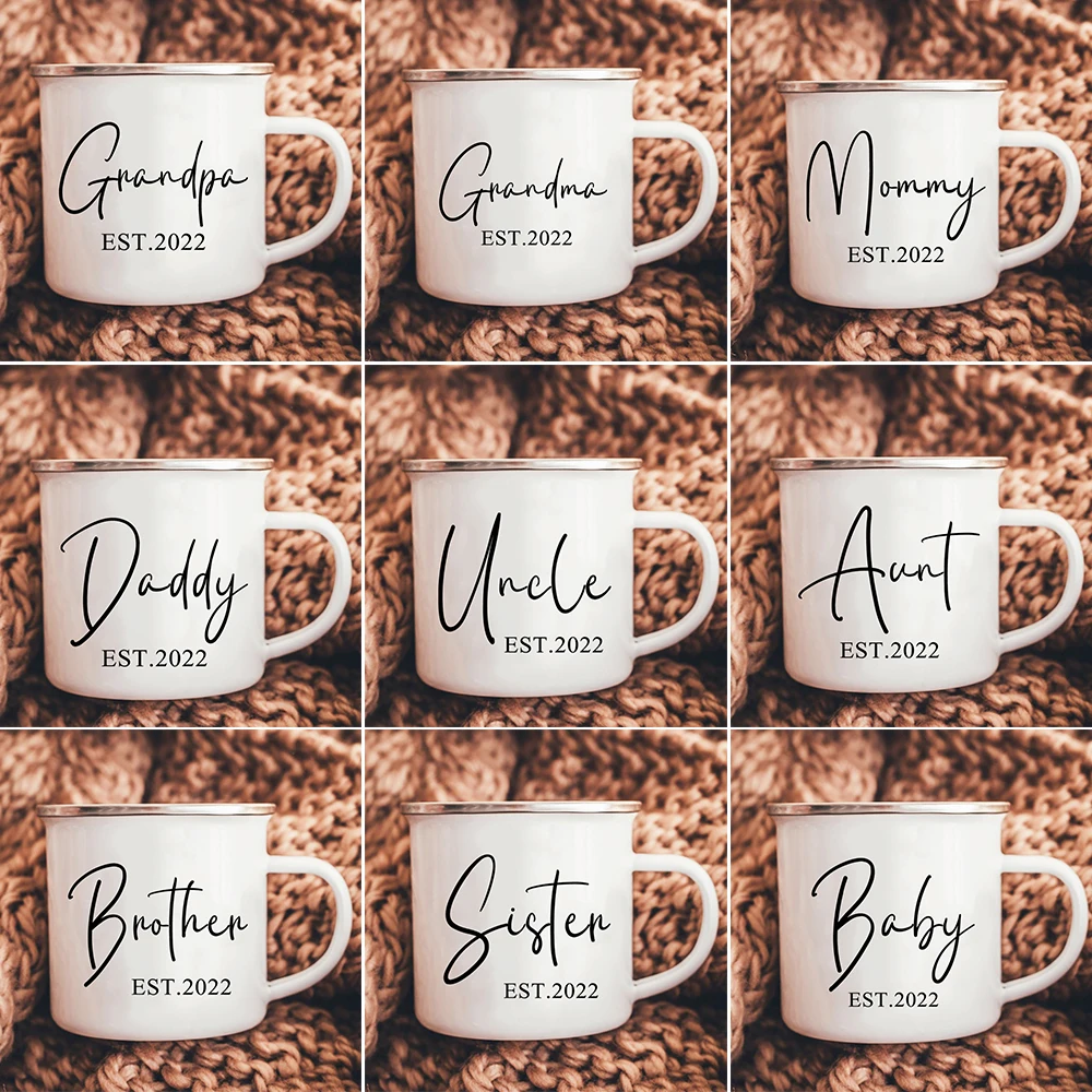 

Personalized Parents Mug Baby Announcement Gifts Mom Dad Est Enamel Mugs Family Matching Party Beer Drink Juice Coffee Cups