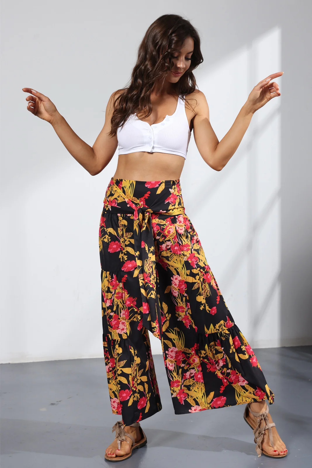 

2023Casual slim-fit pants summer new printed women's loose casual Capris beach wide leg pants summer bandage pants