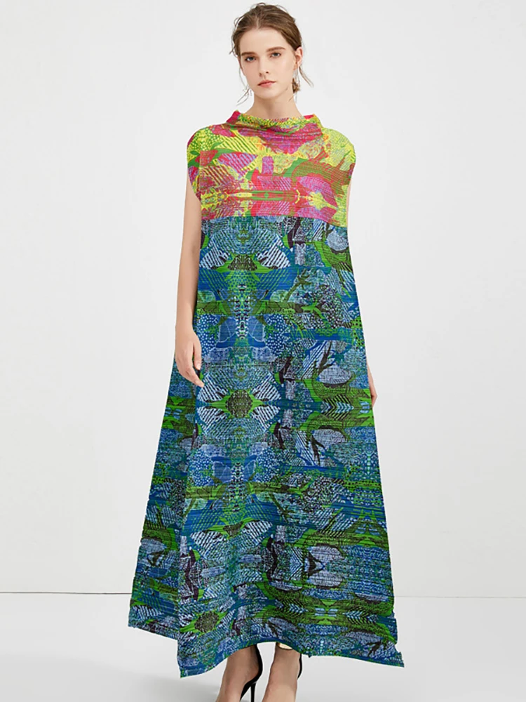 Женское свободное платье Delocah разноцветное плиссированное с коротким рукавом и