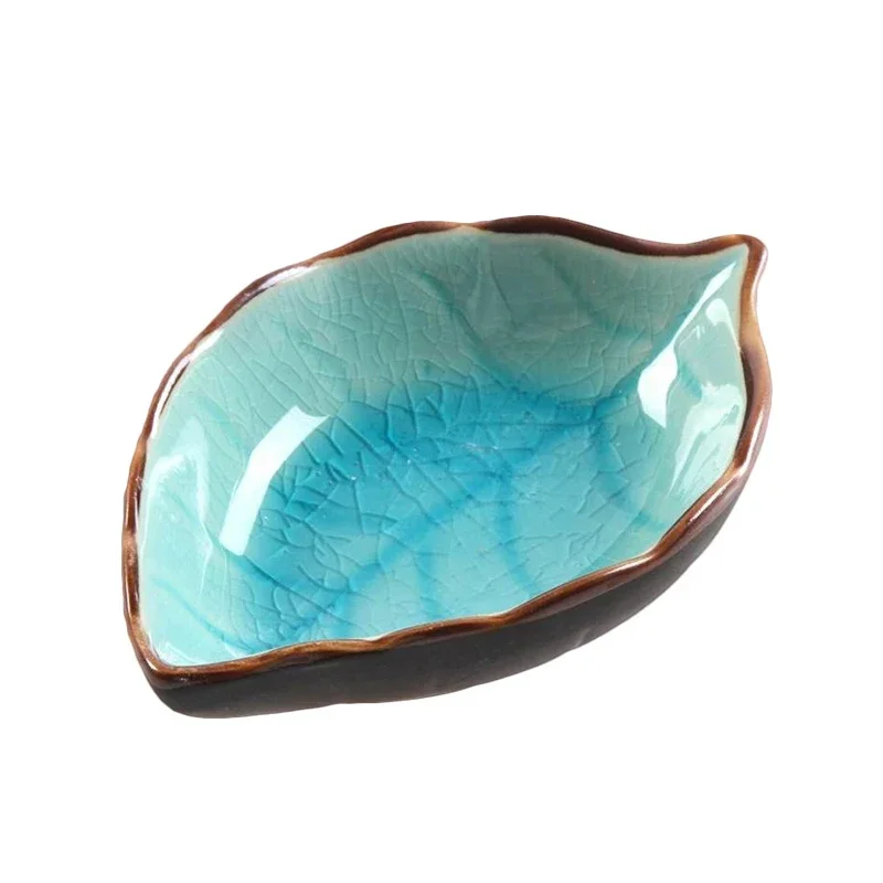 Керамическая миска для соуса в форме листьев