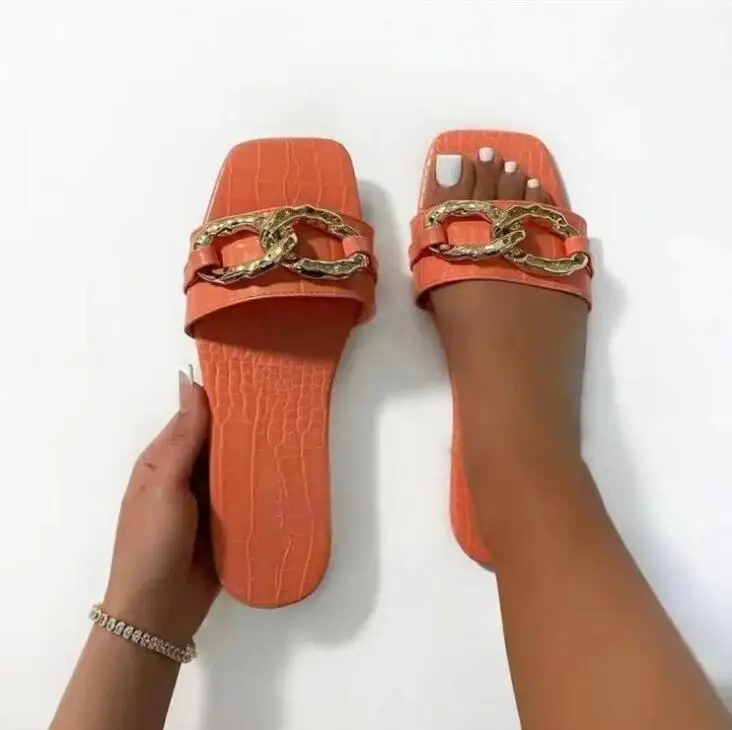 

Summer New Women's 2022 Metal Buckle Flat Large Size Outdoor All-match Casual Beach Women Shoes Durable At Home Slippers