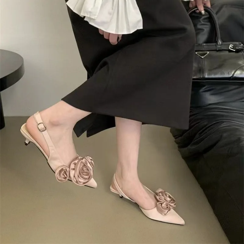 Женские сандалии с острым носком летние шлепанцы цветочным принтом 2024