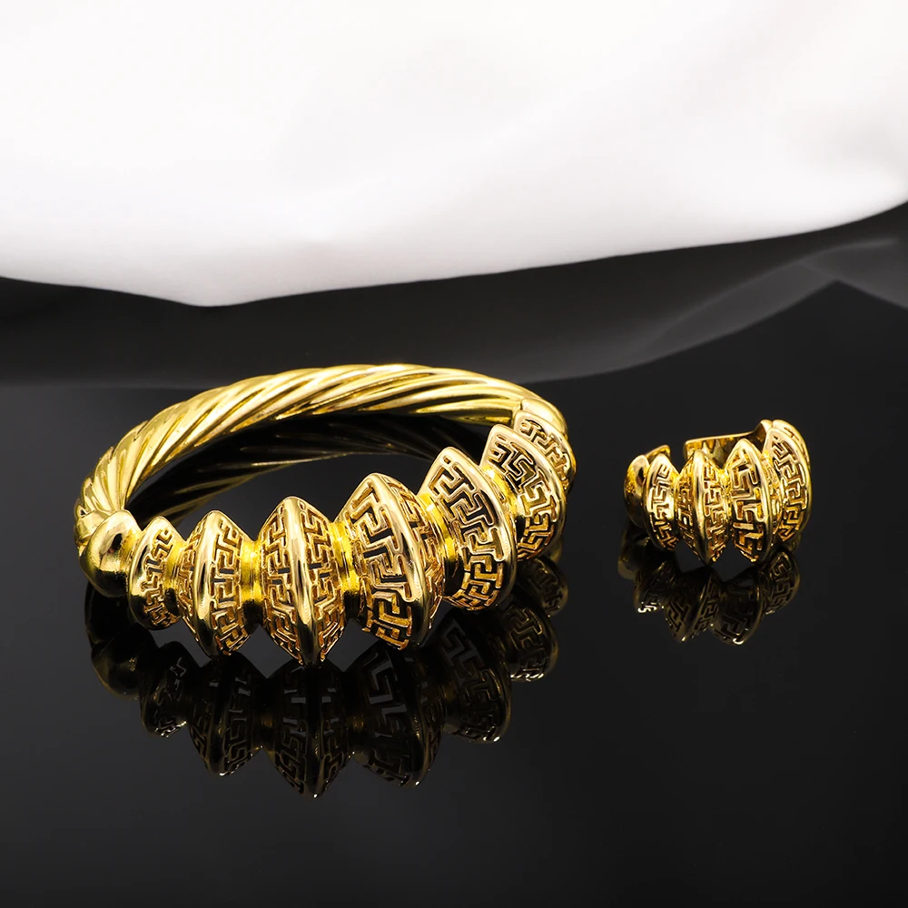 Набор колец и браслетов золотистого цвета модные ювелирные изделия