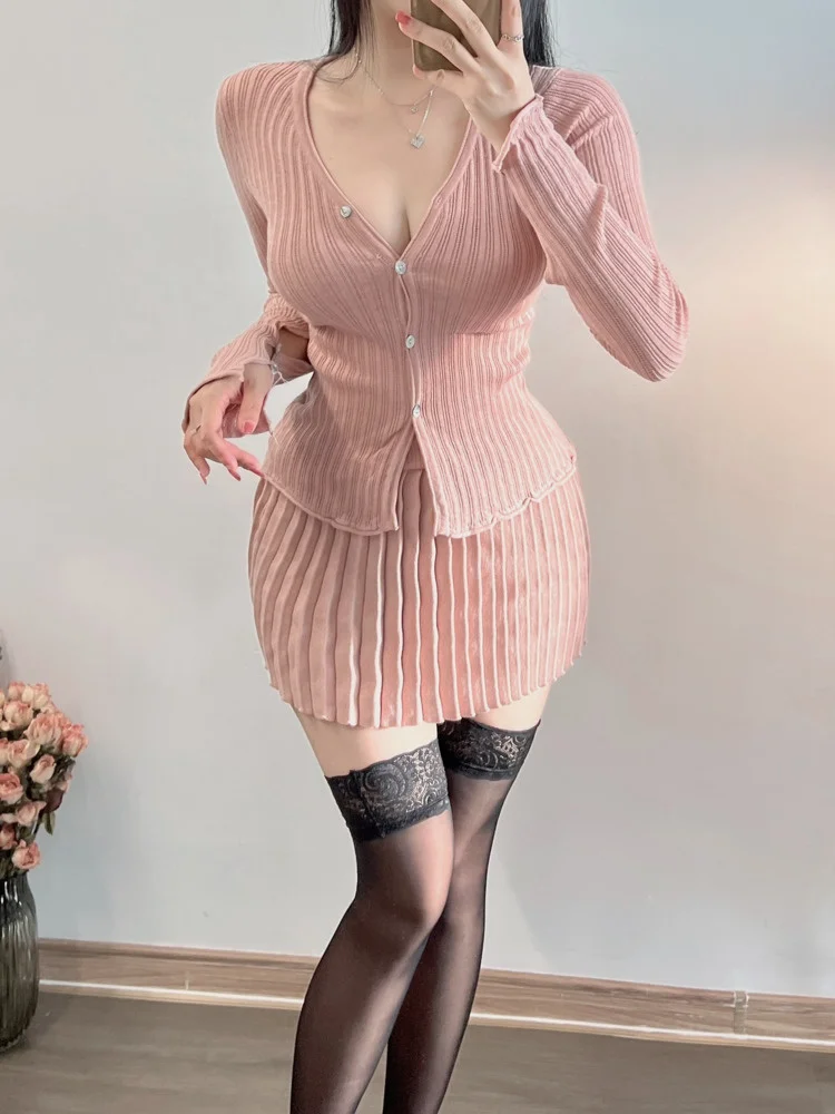 

Elegant Knitted Shirt Sweater Long Sleeve Top Autumn/Winter 2022 New V-Neck Tops + Pleats JK Mini Skirt Knitting Set R8WL