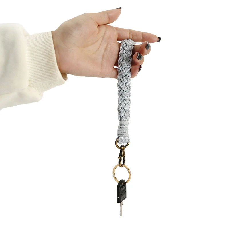 Браслет макраме брелок шнурок плетеный для ключей ремешок с карабином в стиле