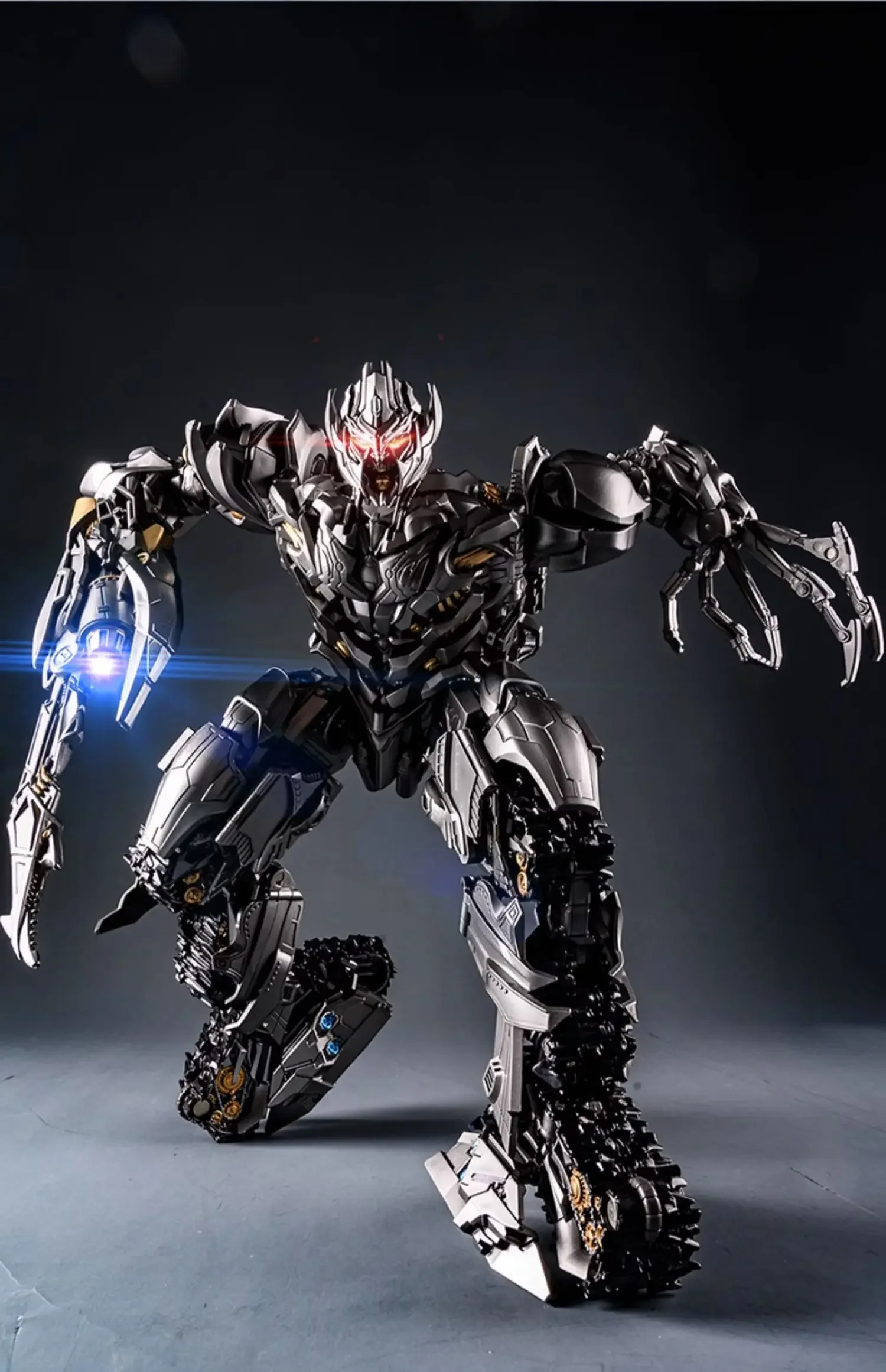 В наличии Black Mamba LS06 BMB LS-06 Megatoron Galvatron Giant Tank Transformation Action Anime Коллекционная фигурка