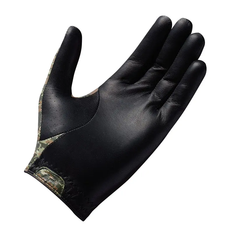 Vibrant Camo Right Handed Golf Glove - Fitting for Small People's Hands.