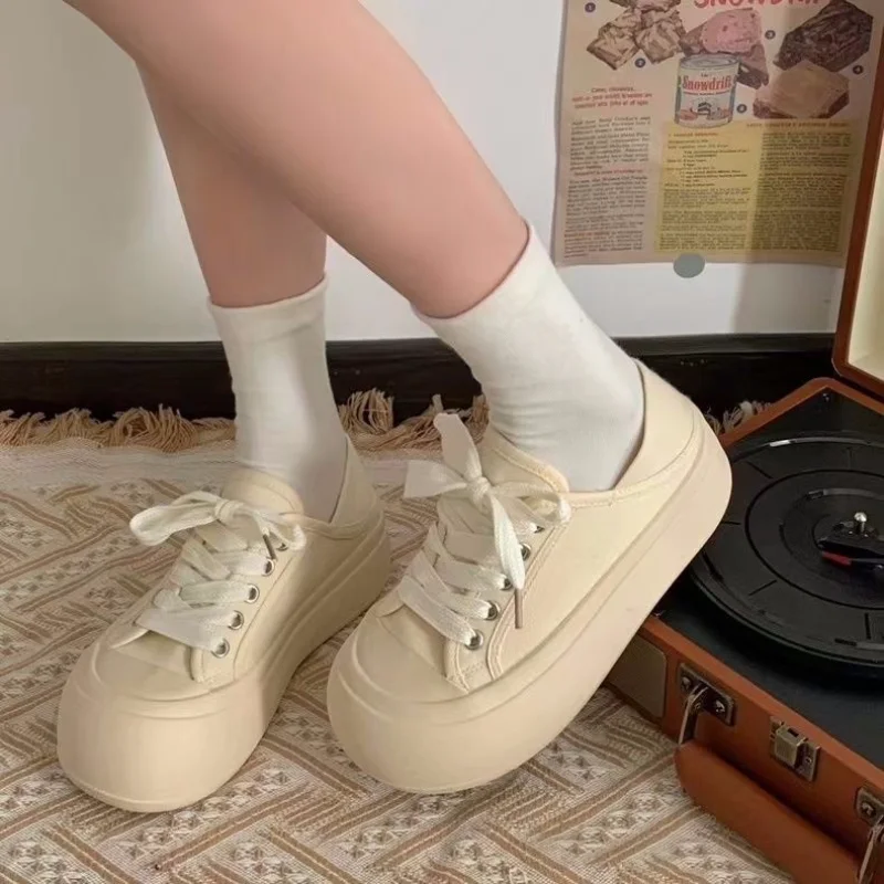 

2023 Fashion Shoes for Women Solid Women's Vulcanize Shoes Outdoor Women Sneakers Lace Up Female Classic Sneakers Zapatillas