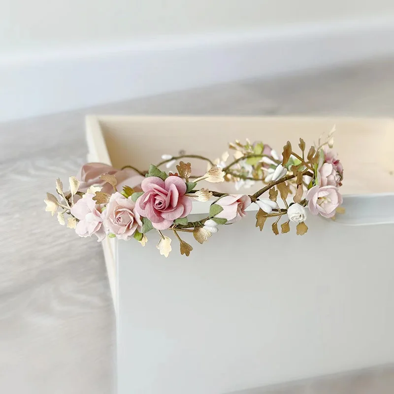 Повязка на голову для девочек с розовыми и белыми цветами