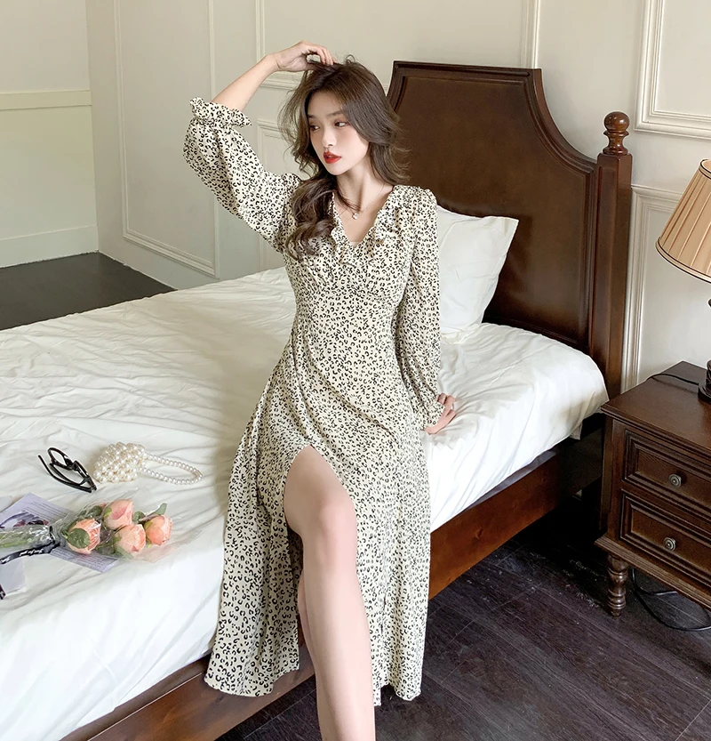 

Пикантное шифоновое женское платье, летнее элегантное модное богемное облегающее платье с разрезом и длинными рукавами, женская одежда с V-...