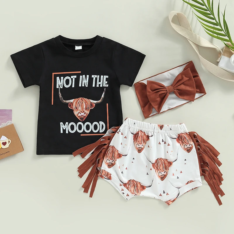 

Western Baby Girl Clothes Boho Cow Print Short Sleeve T Shirt Top Bloomer Shorts Set Infant Baby Summer Outfits Set 3pcs