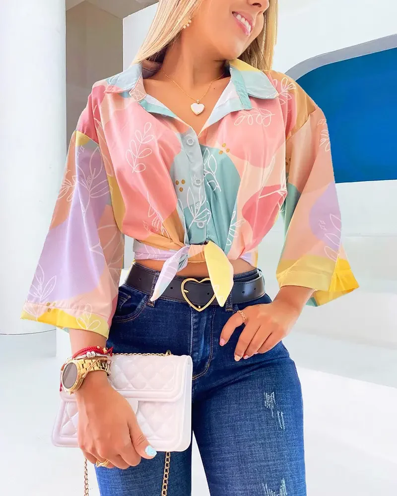 

Woman Chic Turn-down Collar Plants Print Color Block Button Casual Shirt