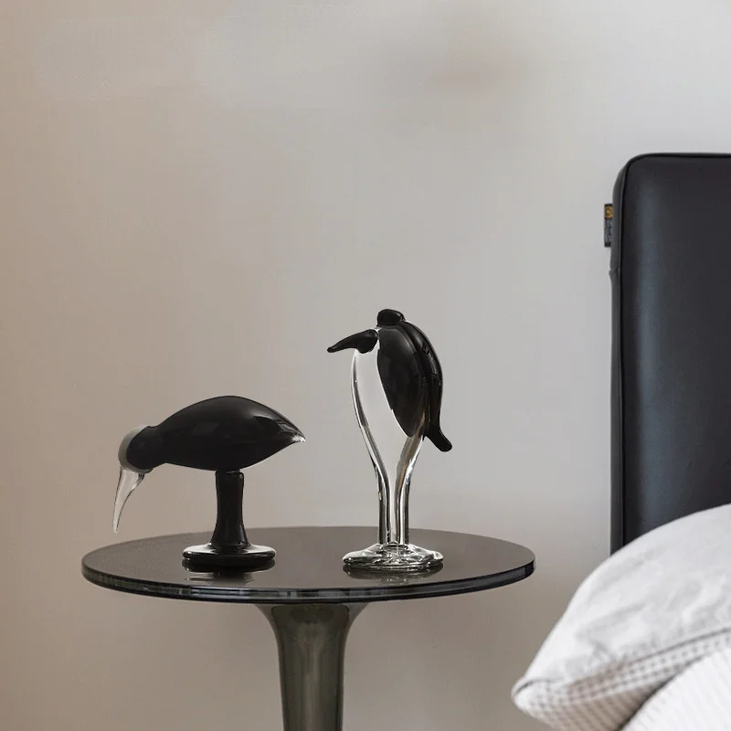 Прозрачная стеклянная статуэтка с птицами |