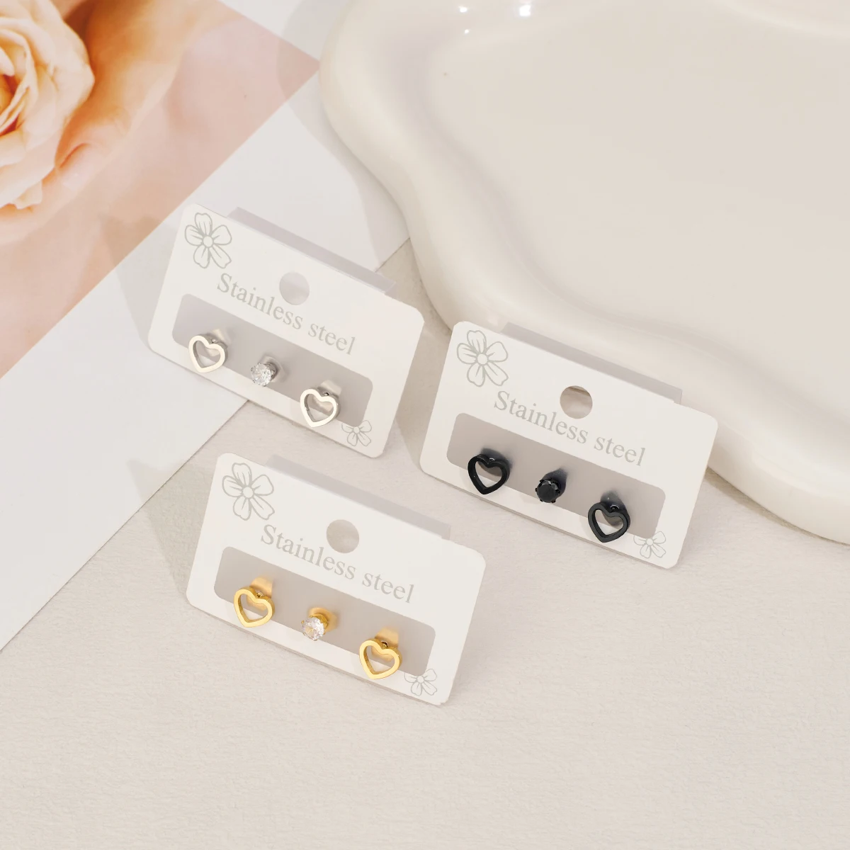 2025Новые модные серьги-гвоздики с любовью/сердцем для женщин и мужчин ювелирные