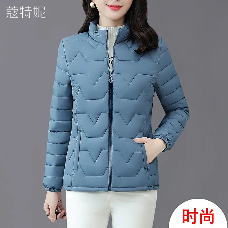 2023 New Mom's Autumn and Winter Clothing Lightweight Cotton-Padded Jacket Coat Middle-Aged and Elderly Women's Clothing Large