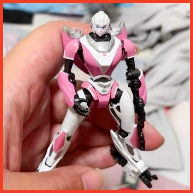 

Женская модель-трансформер, игрушка, Trumpeter Arcee, Сборная модель, экшн-фигурки, игрушка, подарок, коллекционные игрушки-роботы