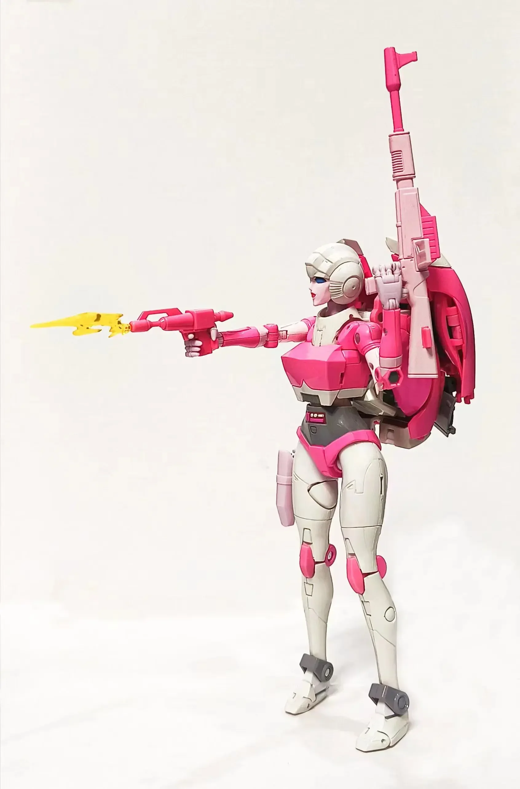В наличии Takara Tomy Transformers MP-51 KO Arcee Шедевр Кибертрон Воин Фигурка Модель Коллекция