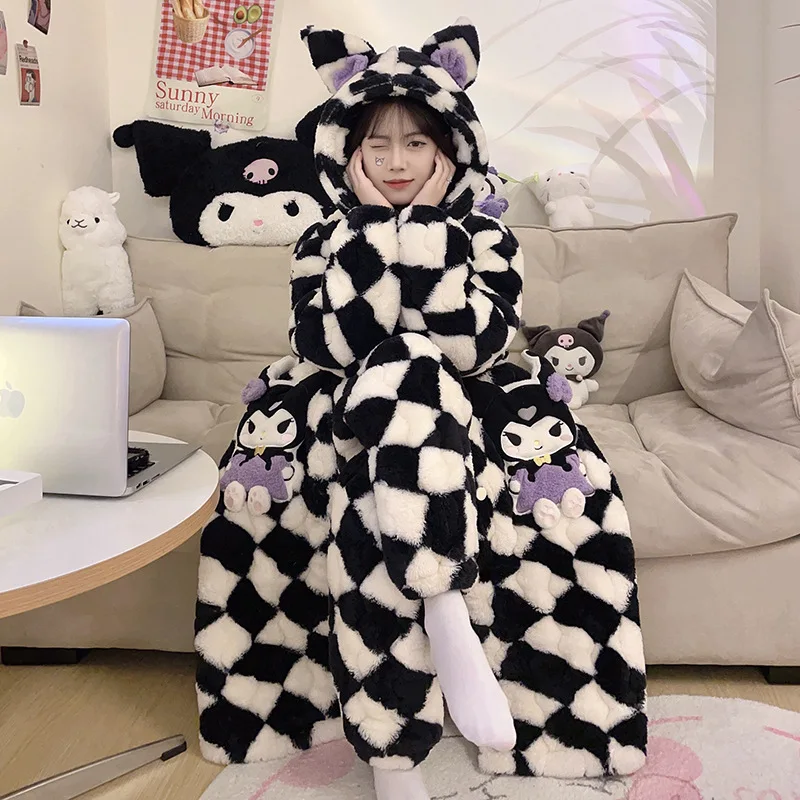 

Ночная рубашка Sanrio Kuromi с Hello Kitty, осенне-зимняя утепленная бархатная теплая ночная рубашка из кораллового флиса с мультяшным рисунком, Милая Ночная рубашка