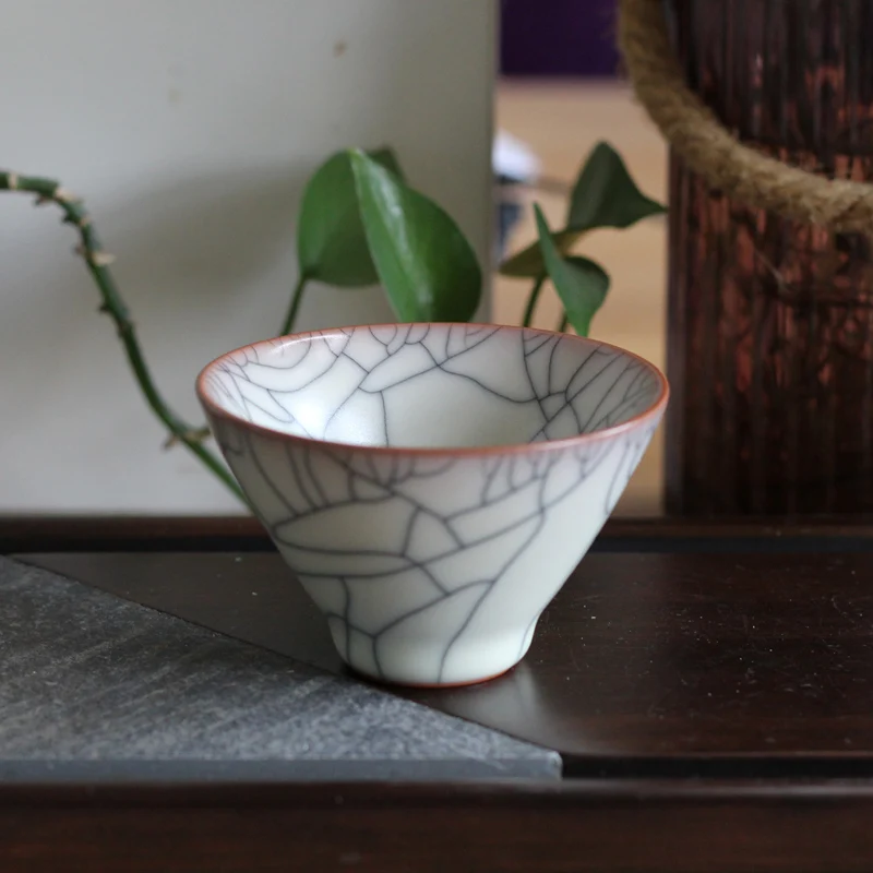 

Longquan Celadon Kung Fu Teacup Crackle Glaze Master Cup Chinese Ceramic Tea Set Bamboo Hat Shape Cup Porcelain Single Tea Bowl