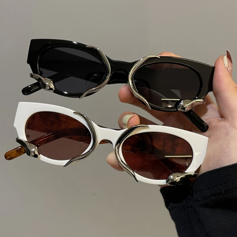 

Steampunk Rectangle Sunglasses for Women Men Frames Gothic Snake Decoration Sun Glasses Brand Designer Eyewear UV400 Shades