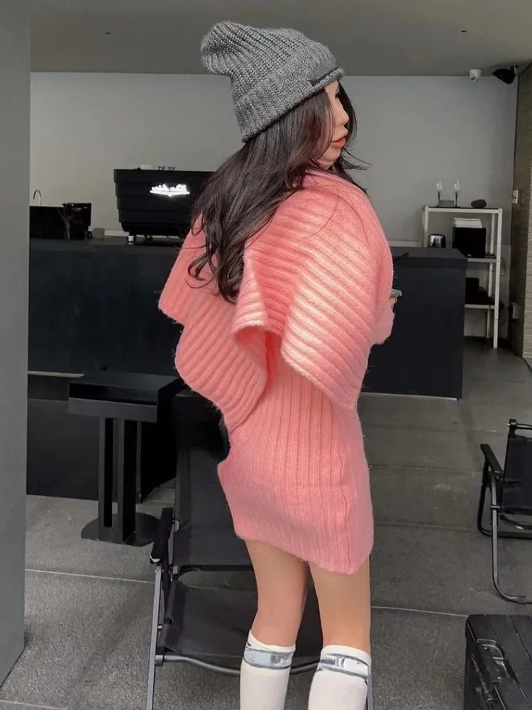 Женский трикотажный свитер с длинным рукавом и круглым вырезом