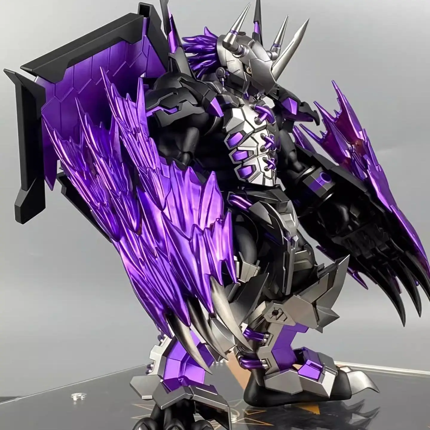 Фото Коллекционная фигурка-конструктор Bandai FRS Digimon: Варгреймон, Кайзер Галлантмон, Омегамон, Метал Гарурумон №4