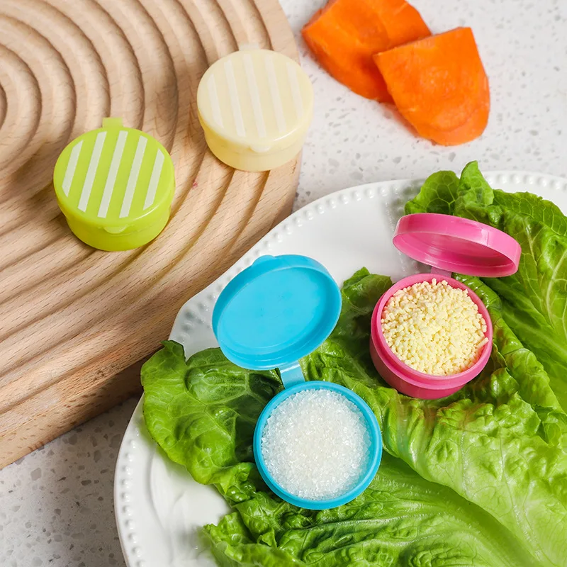 

4pcs Mini Seasoning Sauce Bottle Portable Ketchup Bottle Salad Dressing Container For Bento Lunch Box Kitchen Accessories