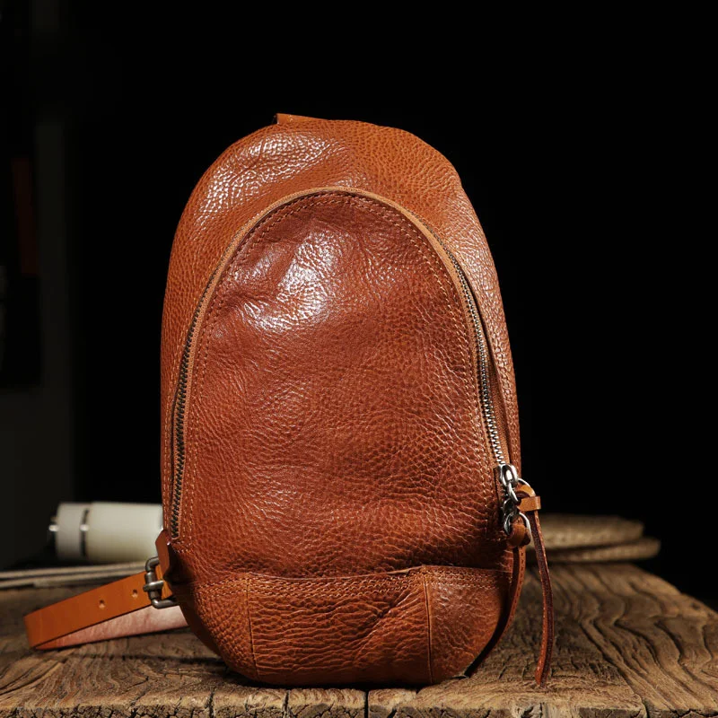 

AETOO Retro trendy layer cowhide men's messenger chest bag men's casual denim shoulder leather bag all-match