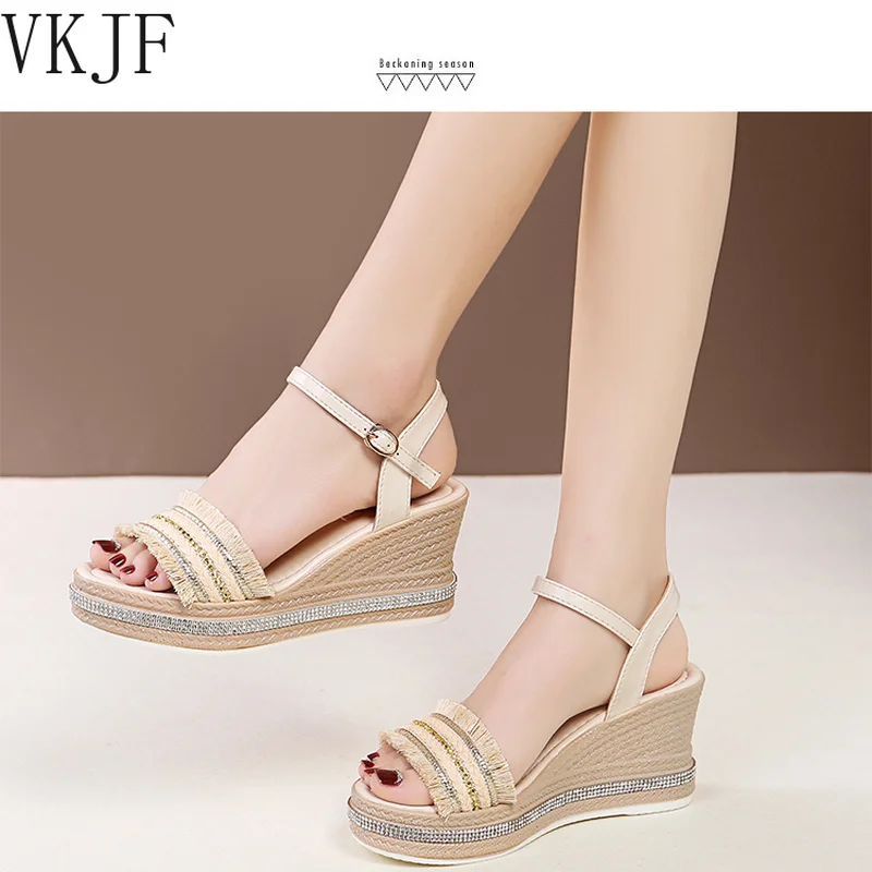 

2022 New Women Summer Sandals Buckle Fashion Shoes Sandals New Fashion Sandal Heel Outside Sandals Black Basic Sandals