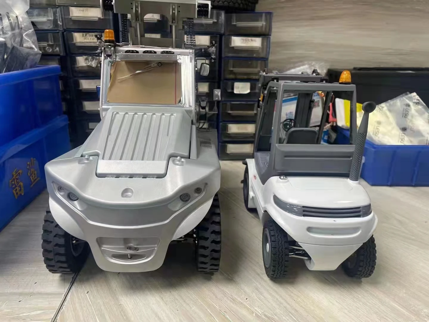 Уличные игрушки Новое поступление Lesu 1/14 тяжелый RC гидравлический вилочный