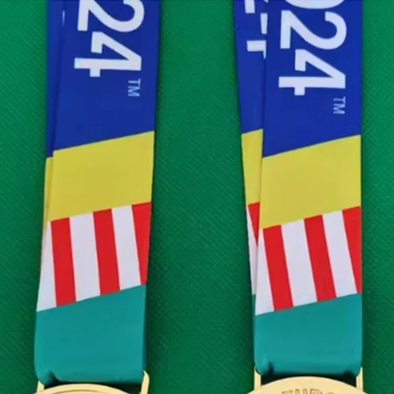 2024 г. медаль чемпионов Европы копия веера-сувенира в подарок друзьям