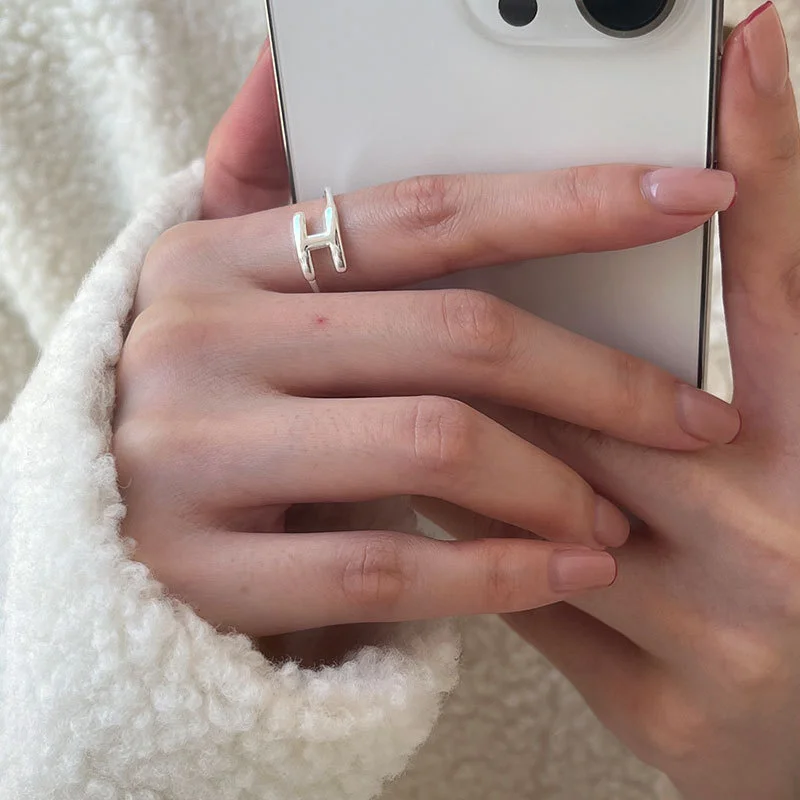 

Полноразмерная модель H-Finger Bright Ins Cold Wind Open J179