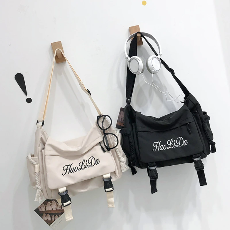 

Женская сумка-мессенджер через плечо, Женская нейлоновая сумка, универсальная сумка почтальона, вместительпосылка через плечо в студенчес...