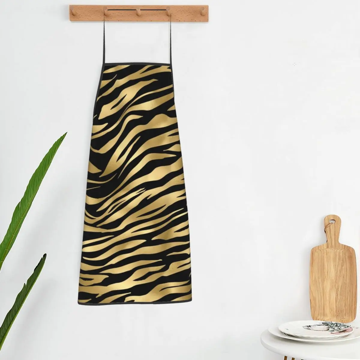 

Black And Gold Tiger Print Apron Animal Fur Stripes Barber Home Kitchen Accessories Cooking Custom Aprons without Pocket