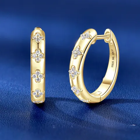 Серебряные серьги-кольца IOGOU с муассанитом