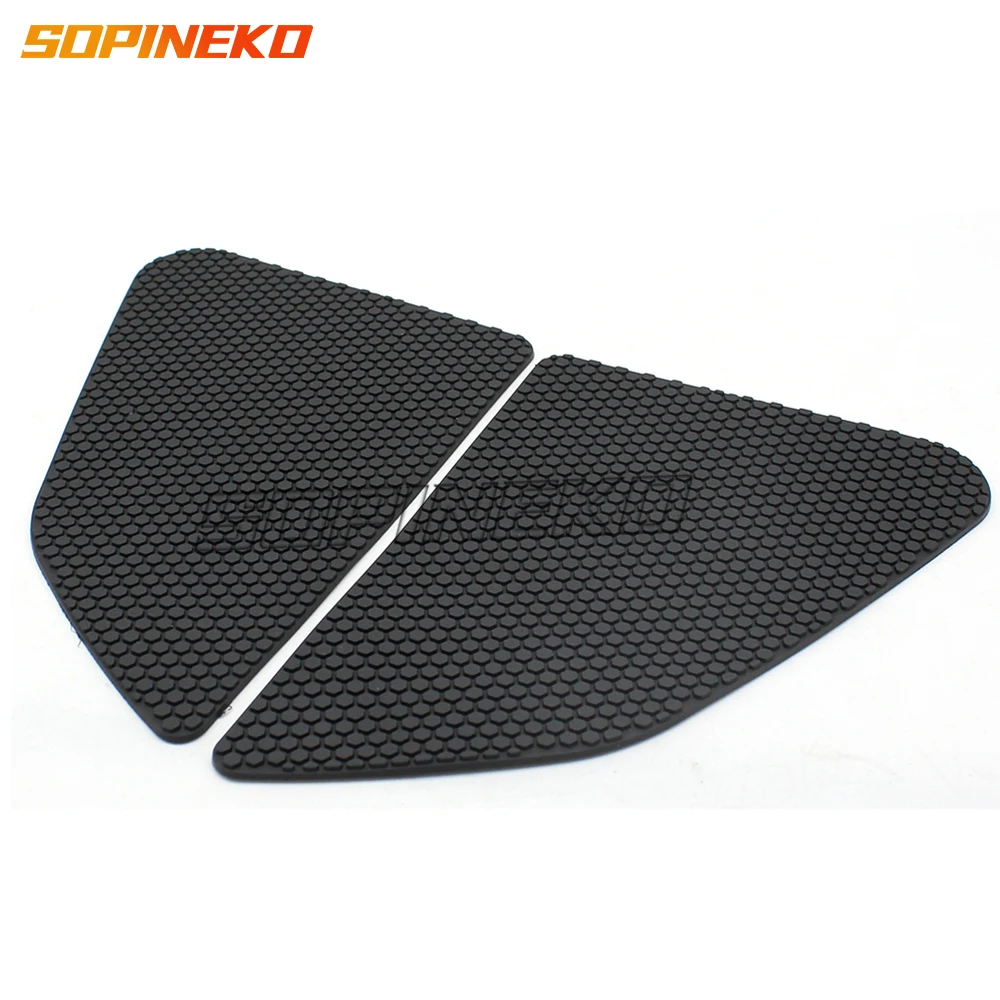 Рисунок 6 - Аксессуары DesertX для мотоцикла