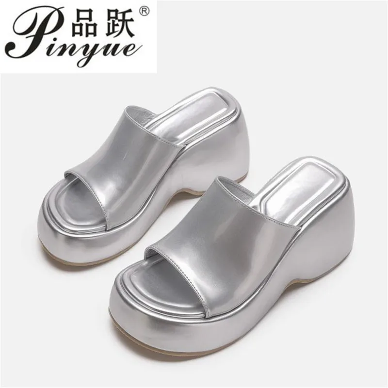 

Sell well Woman Brand Platform Wedges Heeled Sandals Women Casual Beach Shoes Big Size 35 43 Summer slippers