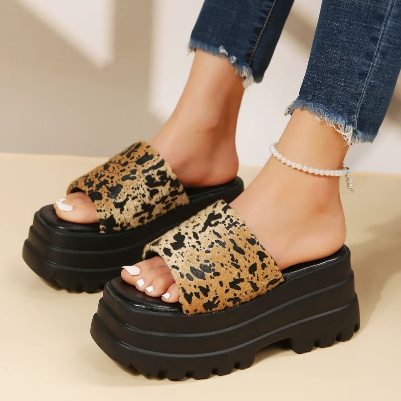 

2023 Women Slippers Round Toe Platform Shoes Thick Heels Plus Size 34-42 Slip on Casual Street Summer Shoes Woman Sandals Ladies